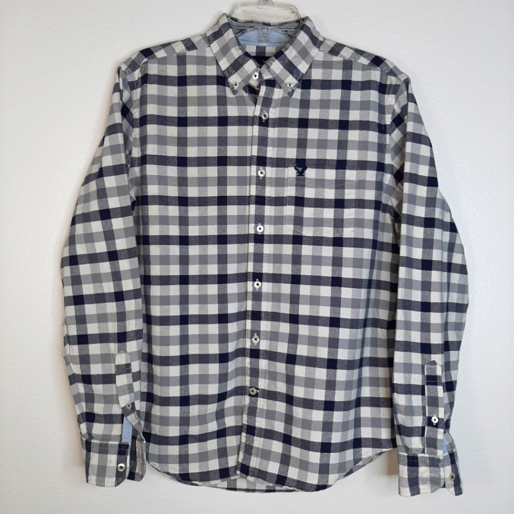 American Eagle classic fit  made in 2015, blue and white